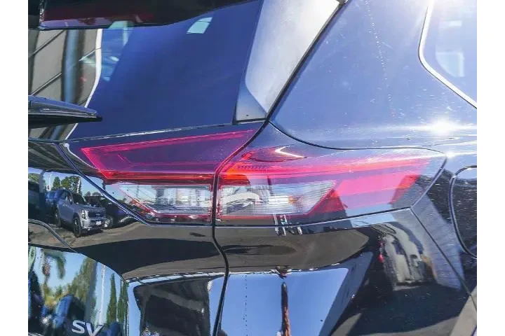 $22212 : Nissan Rogue 2024 SV 4dr Cro image 9