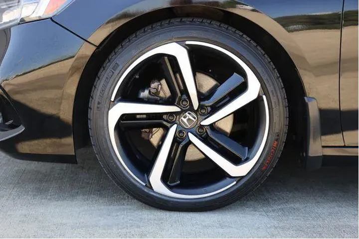 $27474 : Honda Accord 2021 Sport 4dr image 9