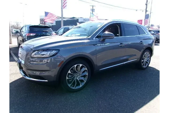 $37882 : Lincoln Nautilus 2023 AWD Re image 1