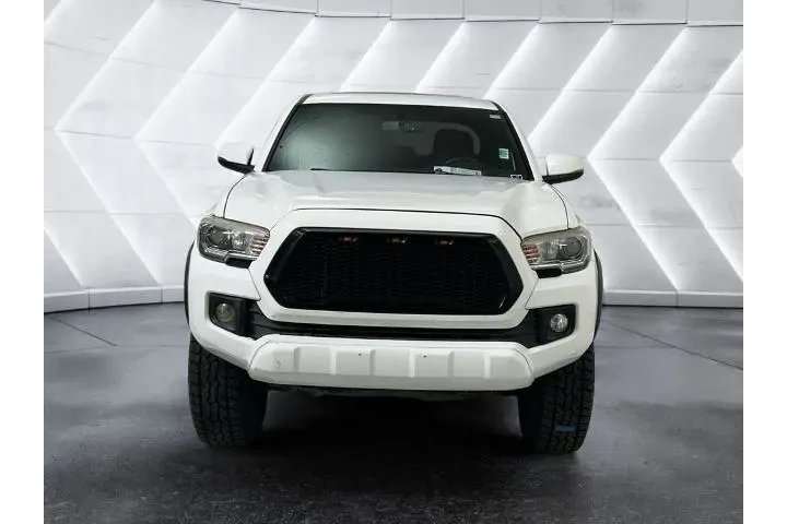 $25991 : Toyota Tacoma 2016 4x4 SR V6 image 2