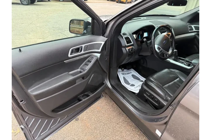 $9999 : 2014 Explorer XLT image 10