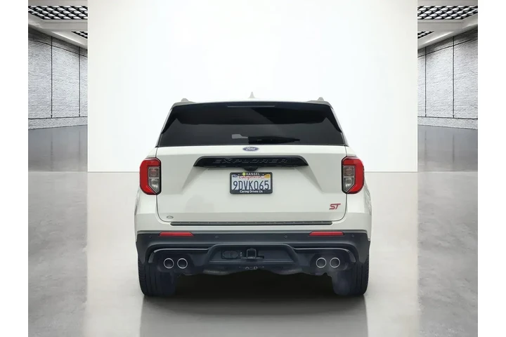 $38988 : Ford Explorer 2022 AWD ST 4d image 8