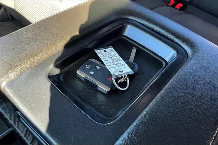 $13998 : Chevrolet Silverado 1500 201 image 10