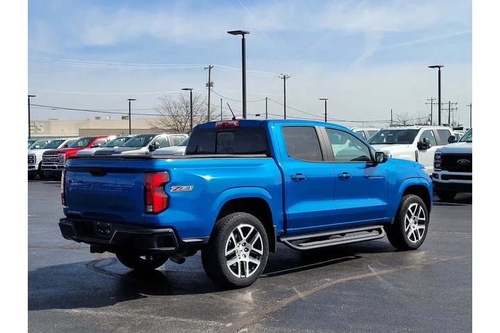 $37896 : Chevrolet Colorado 2024 4x4 image 4