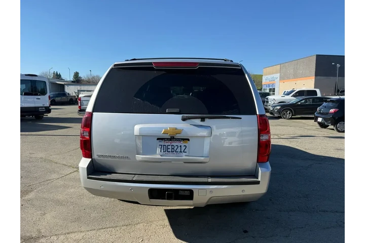 $12500 : Chevrolet Suburban 2014 4x2 image 4