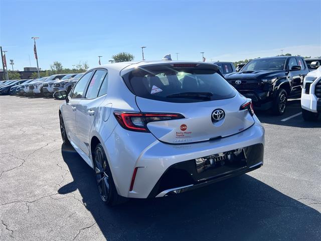 PRE-OWNED 2025 TOYOTA COROLLA image 9