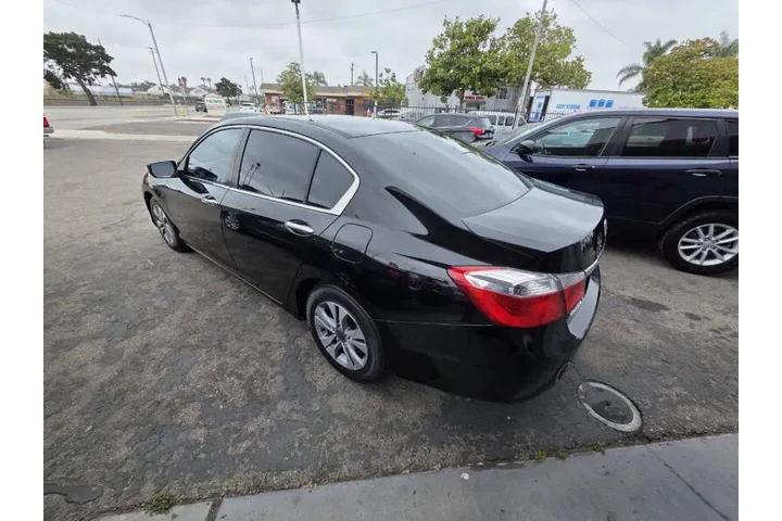 $12995 : 2013 Accord LX image 5