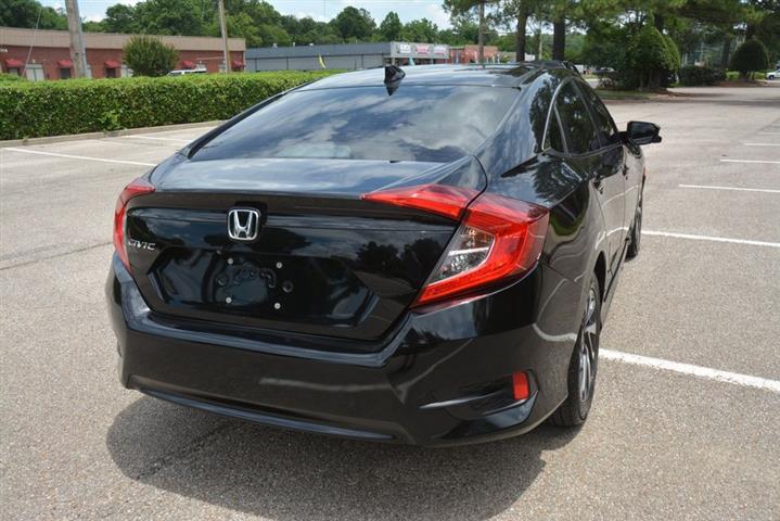 2018 Civic EX image 7