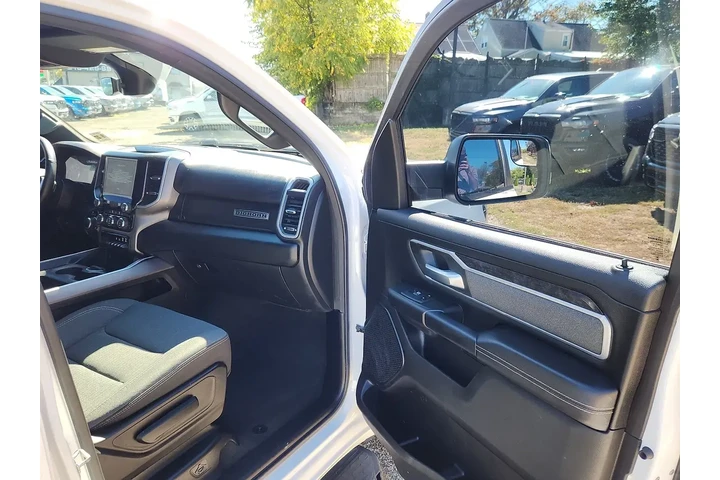 $33999 : Ram 1500 2022 4x4 Big Horn 4 image 9