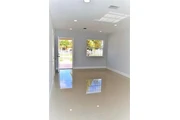 $1570 : Listo En North Miami thumbnail