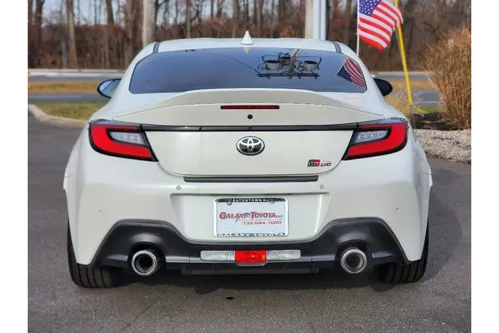$32999 : Toyota GR86 2025 2dr Coupe 6 image 6