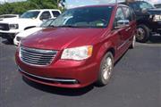 $8500 : 2013 Town and Country Touring thumbnail