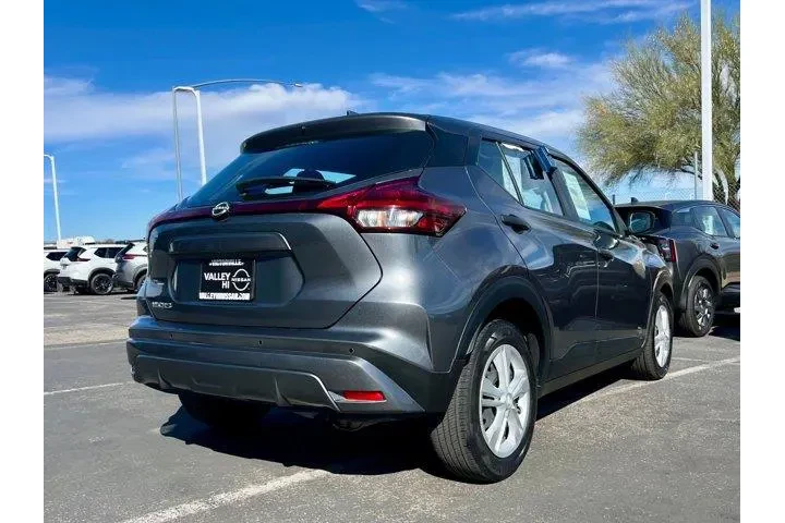 $14997 : Nissan Kicks 2023 S 4dr Cros image 5