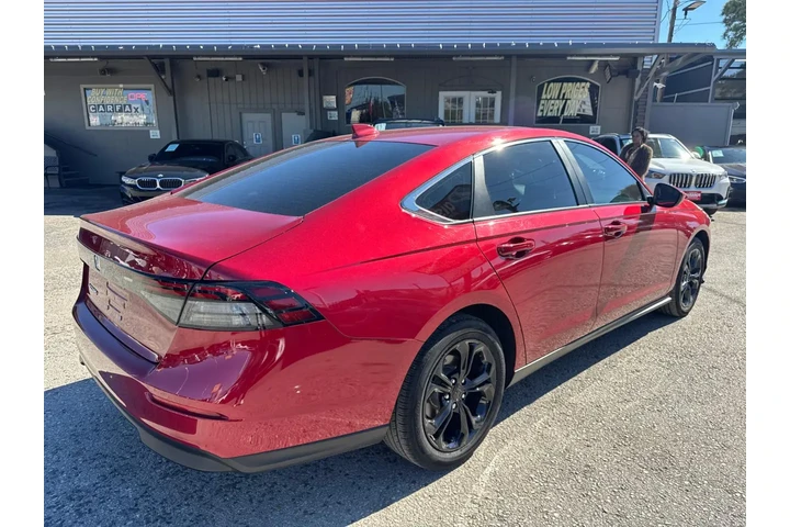 2024 Accord LX image 4