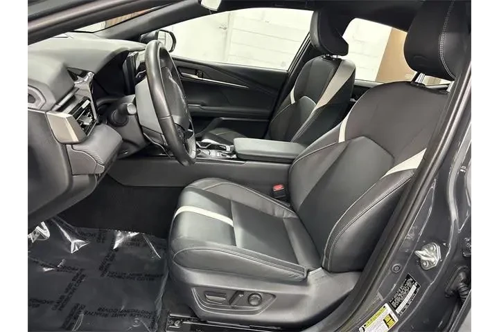 $25900 : Toyota Camry 2025 SE 4dr Sed image 2