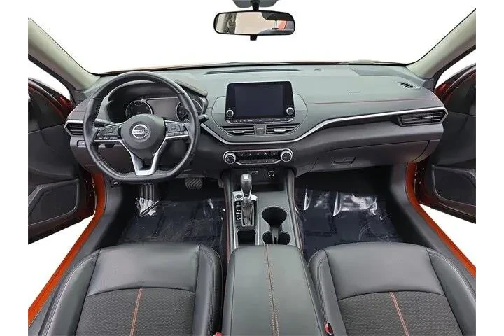 $15986 : Nissan Altima 2021 2.5 SR 4d image 9