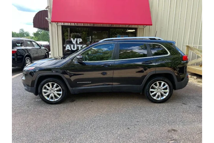 $10999 : 2017 Cherokee Limited image 9