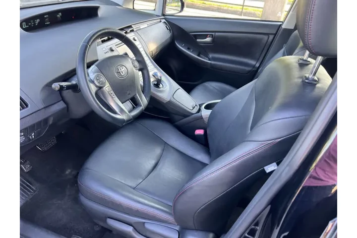 $11500 : 2013 Prius Persona Series SE image 9