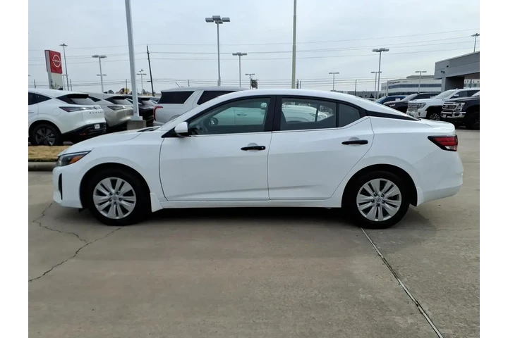 $19989 : Nissan Sentra 2025 S 4dr Sed image 8