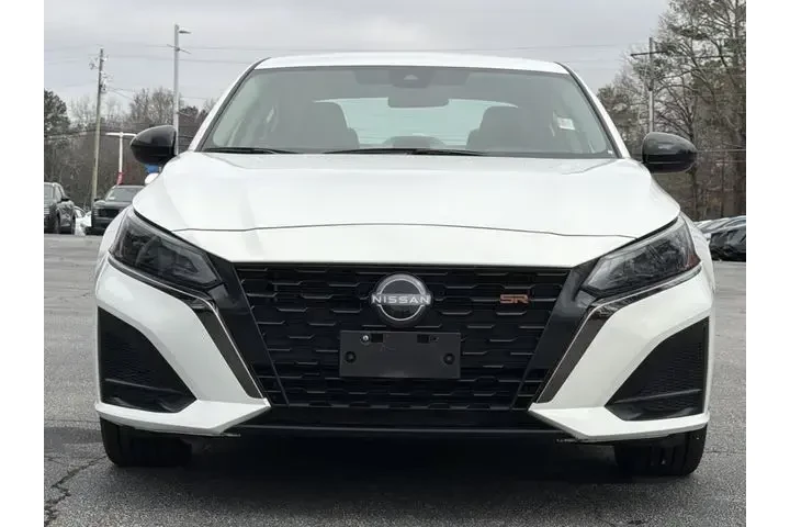 $19649 : Nissan Altima 2024 2.5 SR 4d image 3