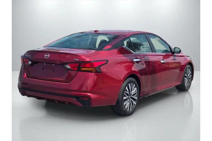 $19999 : Nissan Altima 2024 2.5 SV 4d image 5