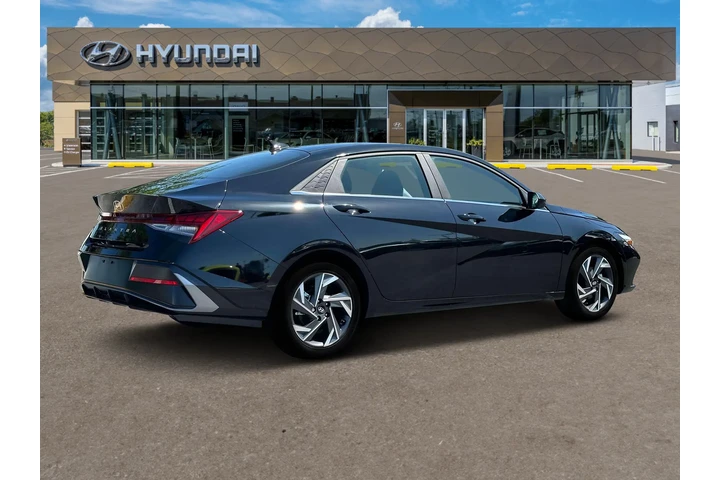 $21000 : Hyundai ELANTRA 2024 SEL 4dr image 8