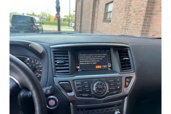 $17999 : 2020 Pathfinder SL image 9