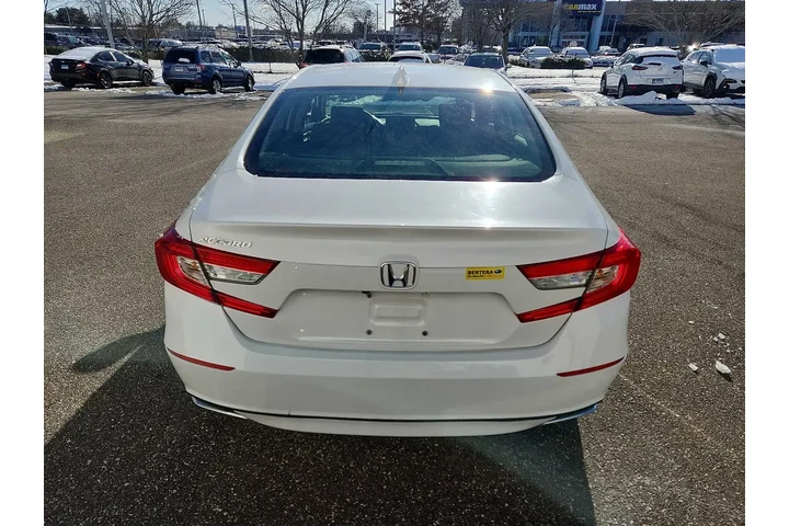 $15866 : Honda Accord 2019 LX 4dr Sed image 5