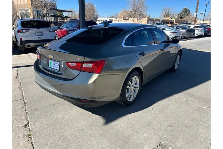 2018 Malibu LT image 5