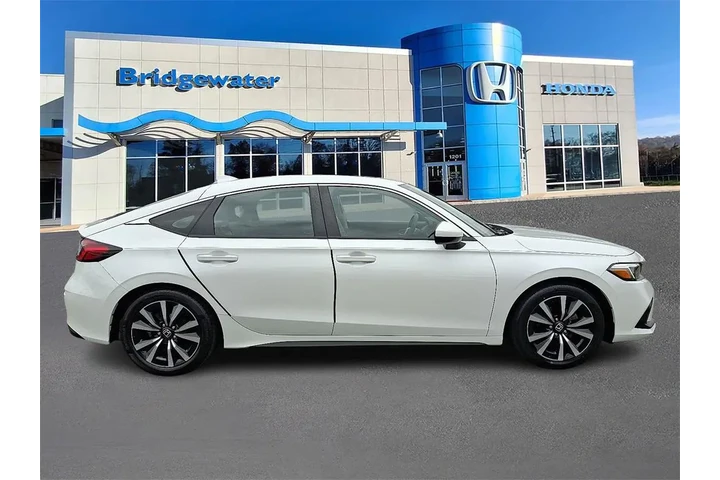 $24295 : Honda Civic 2024 EX-L 4dr Ha image 7