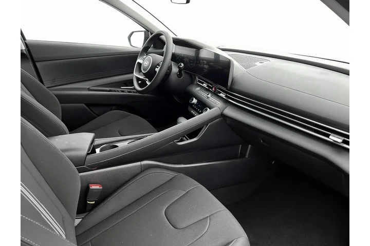 $23995 : Hyundai ELANTRA Hybrid 2025 image 2