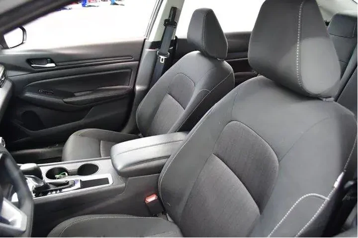 $21994 : Nissan Altima 2025 2.5 SV 4d image 9