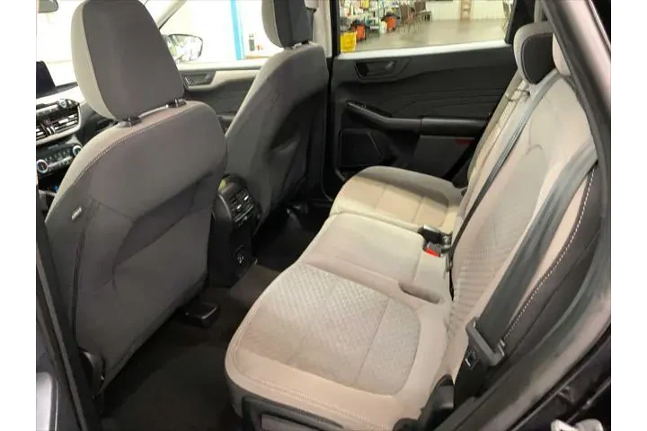 $24488 : Ford Escape 2022 AWD SE 4dr image 9