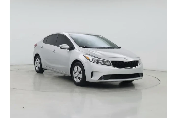 $10599 : Kia Forte 2017 LX 4dr Sedan image 1