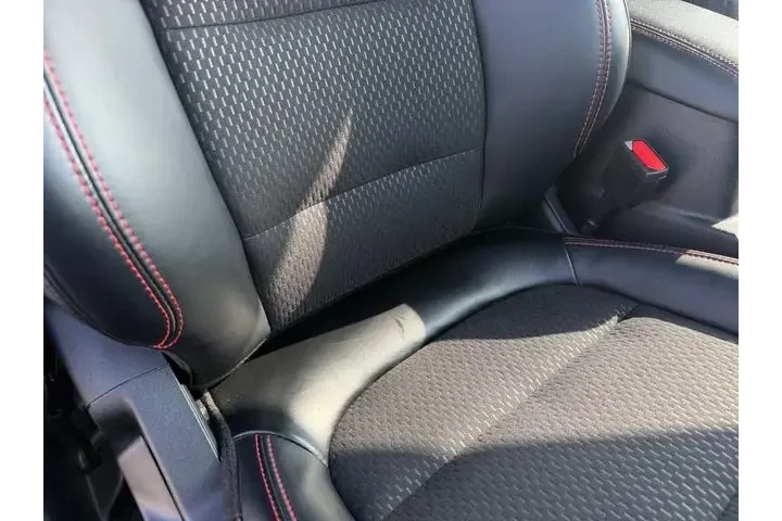 $21541 : Ford Escape 2025 ST-Line 4dr image 10