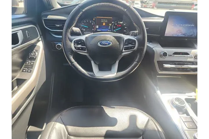 $33256 : Ford Explorer 2022 AWD XLT 4 image 9