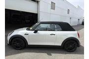 $32993 : MINI Convertible 2024 Cooper thumbnail