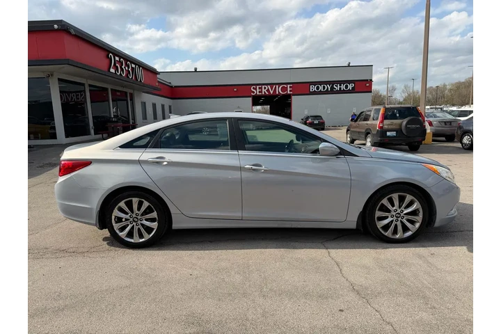 $6980 : 2013 Sonata 4dr Sdn 2.4L Auto image 1