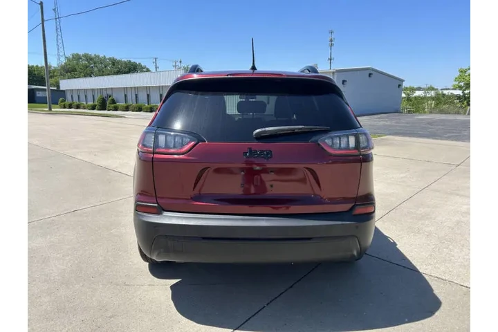 $8900 : 2020 Cherokee Latitude Plus image 8