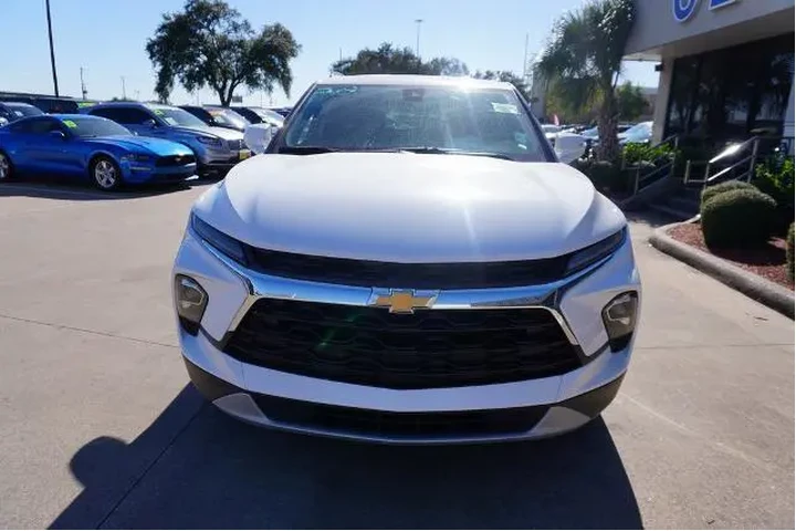 $30488 : Chevrolet Blazer 2024 LT 4dr image 2