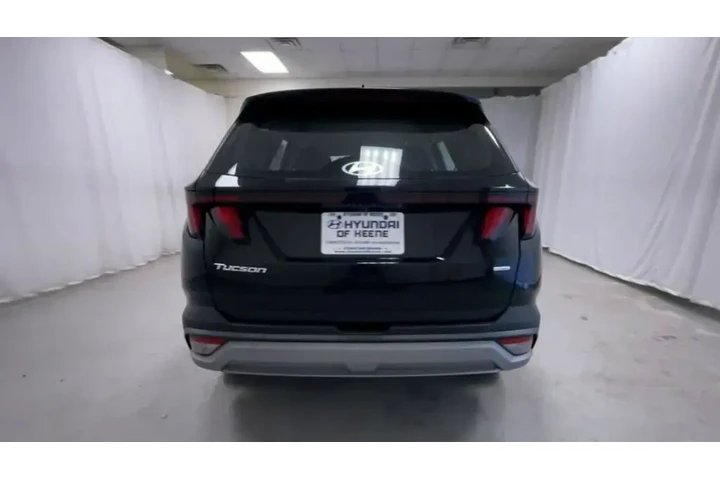 $28066 : Hyundai TUCSON 2025 AWD SE 4 image 7