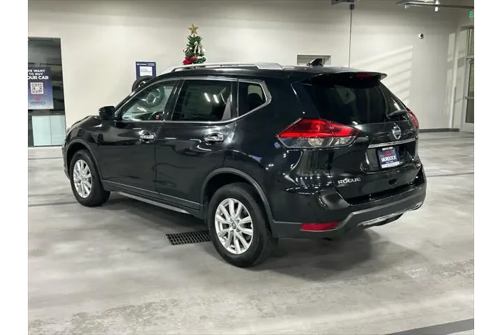 $11037 : Nissan Rogue 2017 AWD SV 4dr image 4