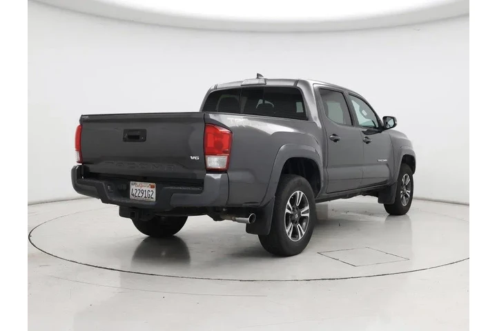 $27998 : Toyota Tacoma 2017 4x2 TRD S image 8