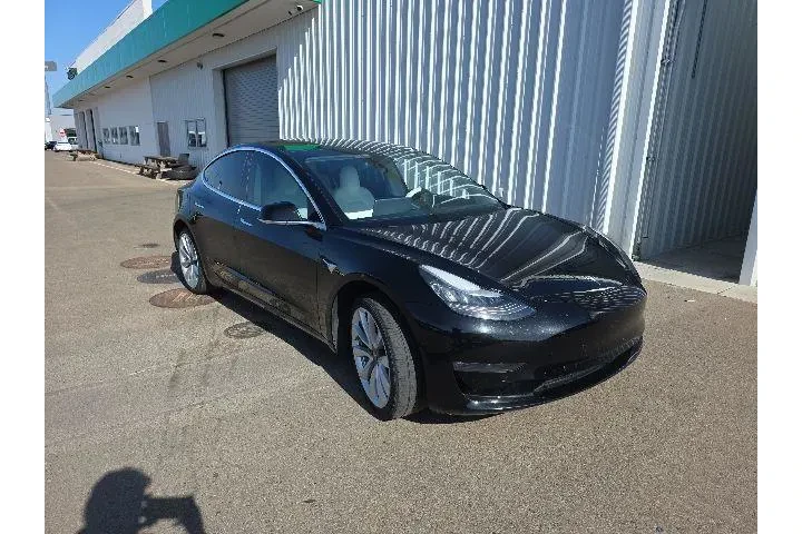 $21900 : Tesla Model 3 2019 Mid Range image 1
