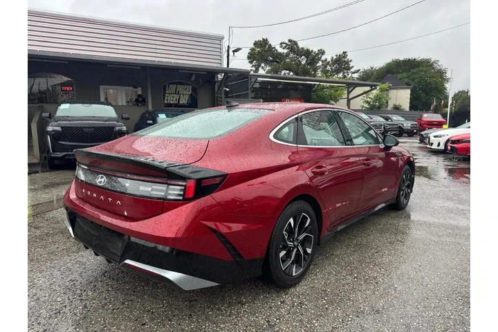 2025 Sonata SEL image 4