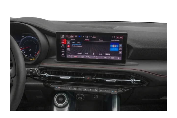 $25861 : Dodge Hornet 2024 AWD GT 4dr image 7