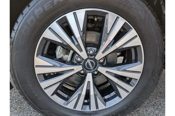 $17998 : Nissan Rogue 2023 SV 4dr Cro image 10