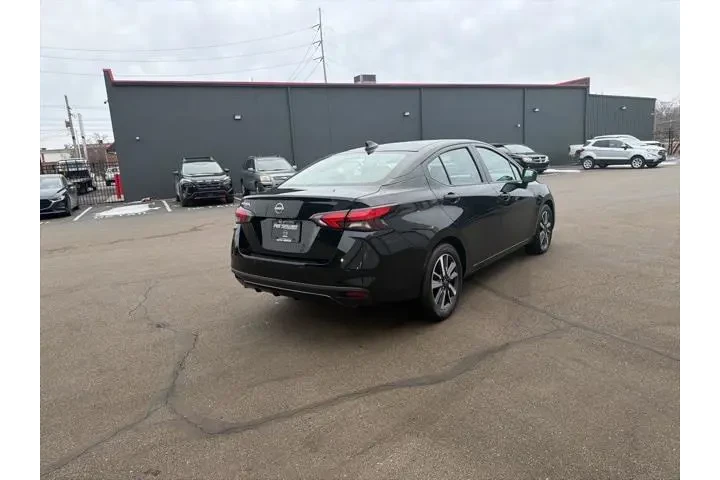 $18980 : Nissan Versa 2025 SV 4dr Sed image 8