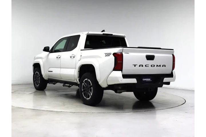 $37998 : Toyota Tacoma 2024 4x2 TRD S image 2