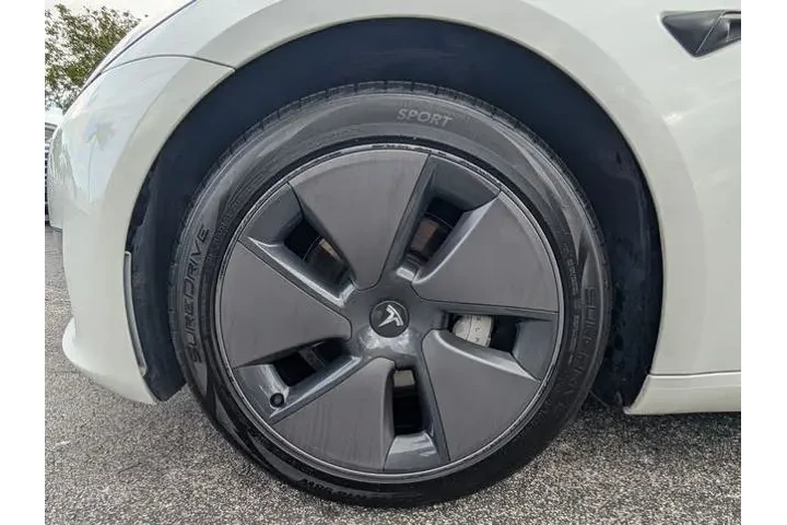 $19877 : Tesla Model 3 2023 4dr Sedan image 9